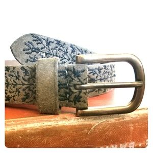 Lucky Brand Brass and Olive Suede Belt